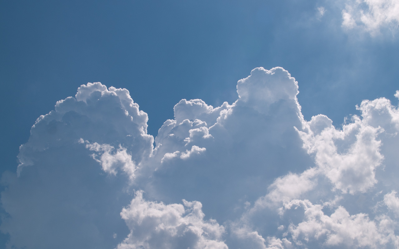 夏の雲　入道雲
