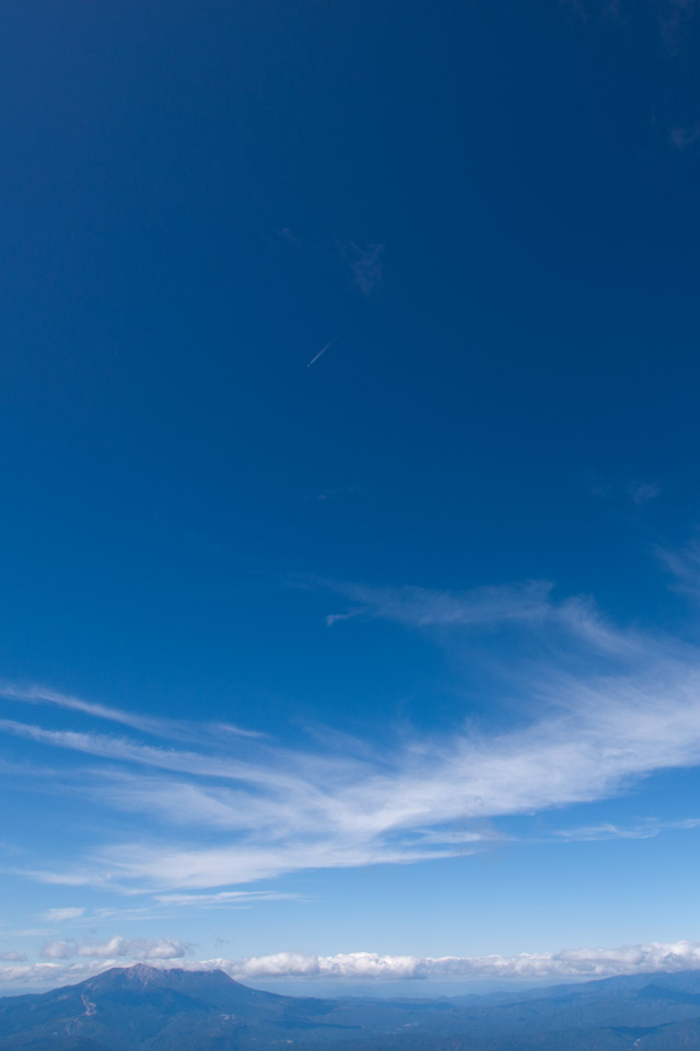 秋の空 秋の雲 スマートフォン用 待受け 壁紙 640 960 Iphone向け