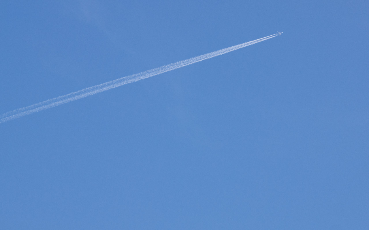 ワイド画面 1280 800 のデスクトップ壁紙 飛行機雲